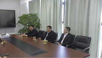 淮安农商行赴集团洽谈交流