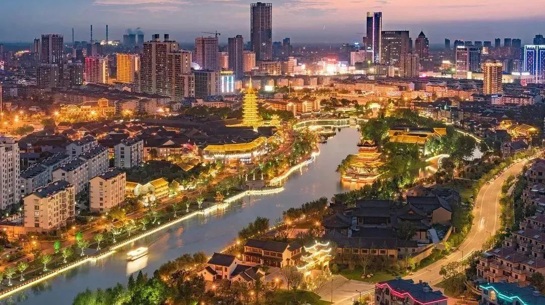 里运河游船画舫恢复开放！城市正在苏醒，让我们为生活重新注入能量