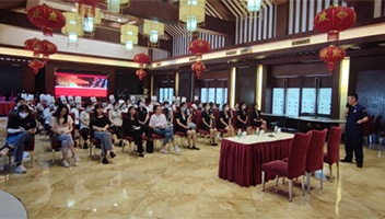 淮扬菜集团组织开展新入职员工实操能力培训