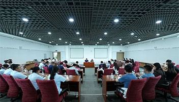 全域旅游公司召开上半年生产经营、管理提升总结大会