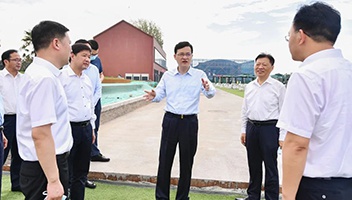 市委书记陈之常现场督办市政协重点提案 期间调研指导老船厂项目建设