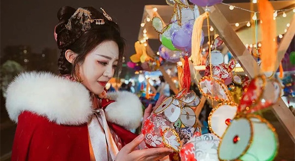 年味回归 大展宏“兔” | beat365在线体育