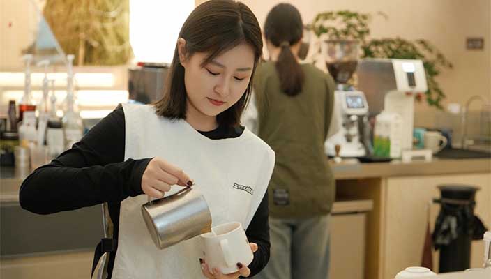 优秀合作伙伴 | 柏含：充满梦想和韧性的90后“甜品创造师”