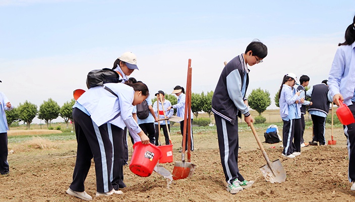 享自然之趣 悟劳作之美