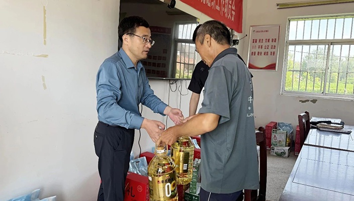 市文旅集团推进乡村振兴结对帮促工作